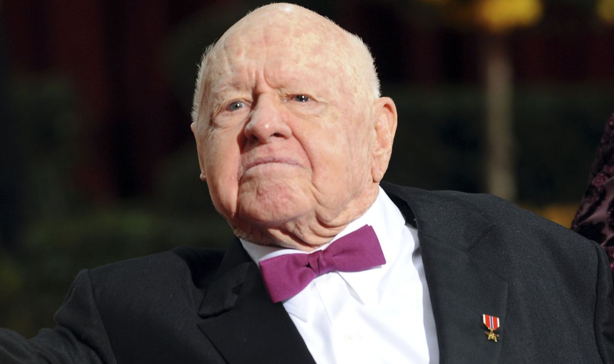 Actor Mickey Rooney arrives at the 81st Annual Academy Awards held at The Kodak Theatre on February 22, 2009 in Hollywood, California.