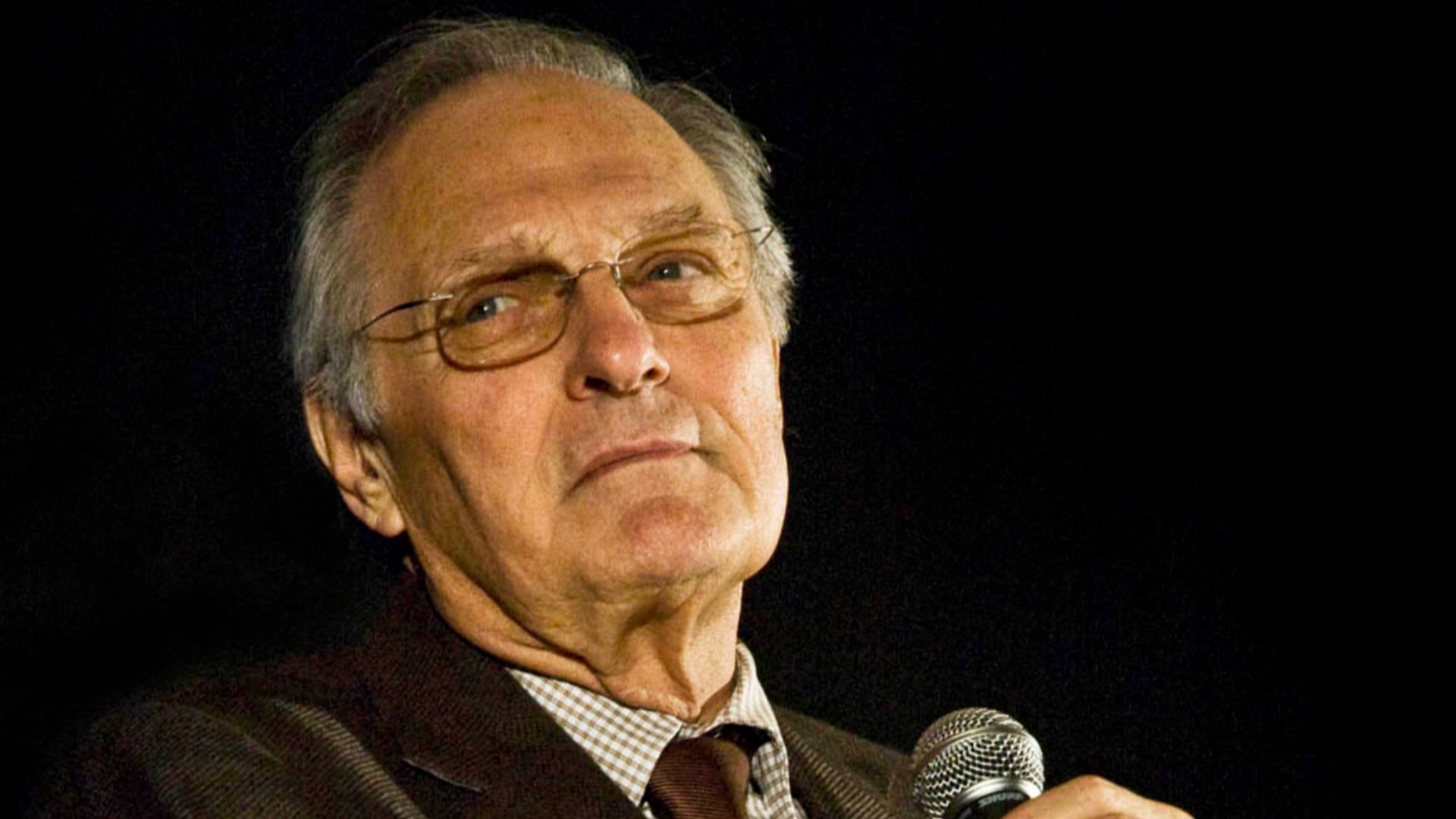 Alan Alda (born January 28, 1936) is an American actor, director and screenwriter. his photo was taken on December
14, 2008 during a Question & Answer session following a screening of the movie