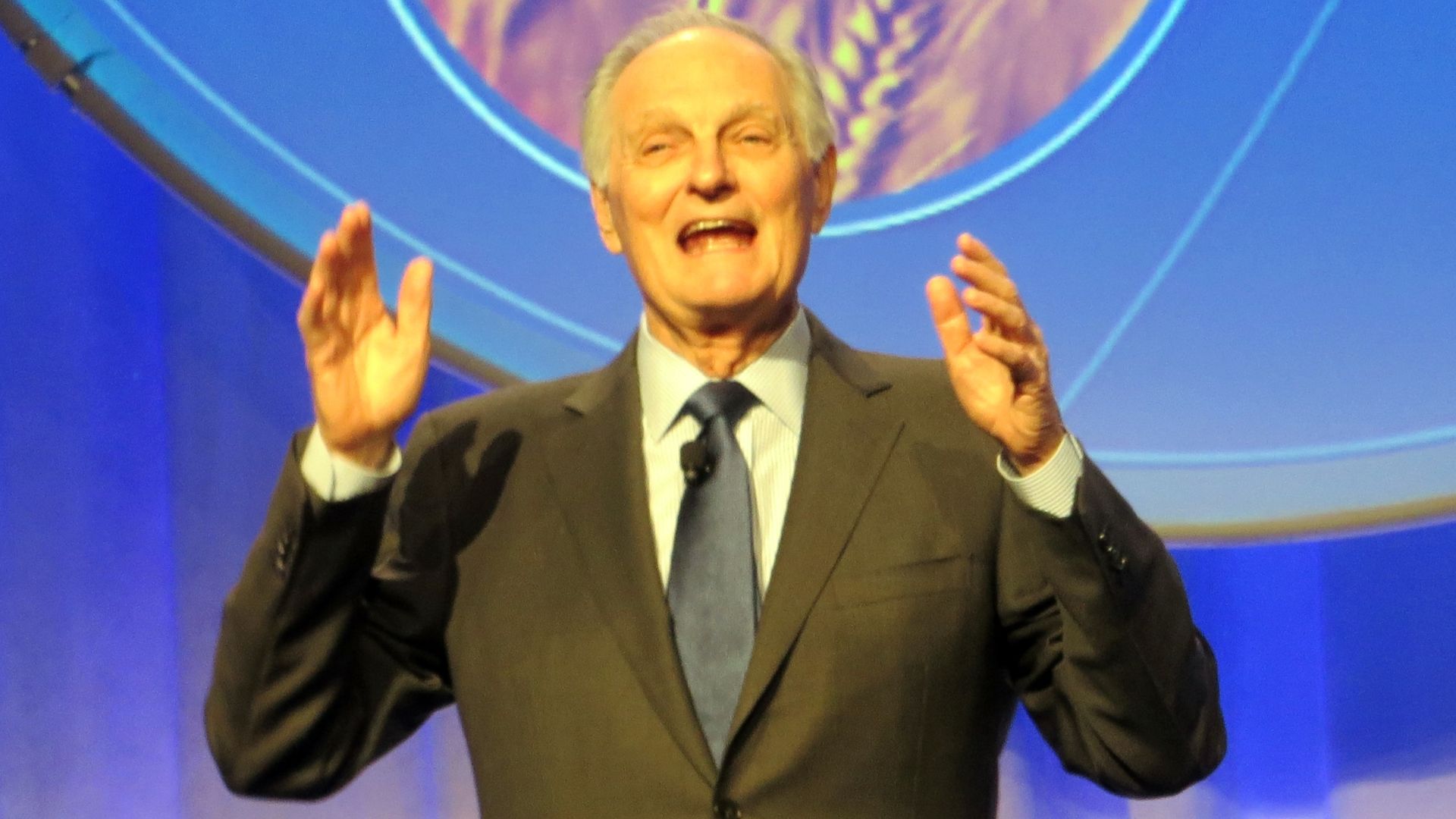 Plenary speaker Alan Alda discussed science communication, which he teaches at Stony Brook University, to a packed house on 15 February at the AAAS 2014 annual meeting.