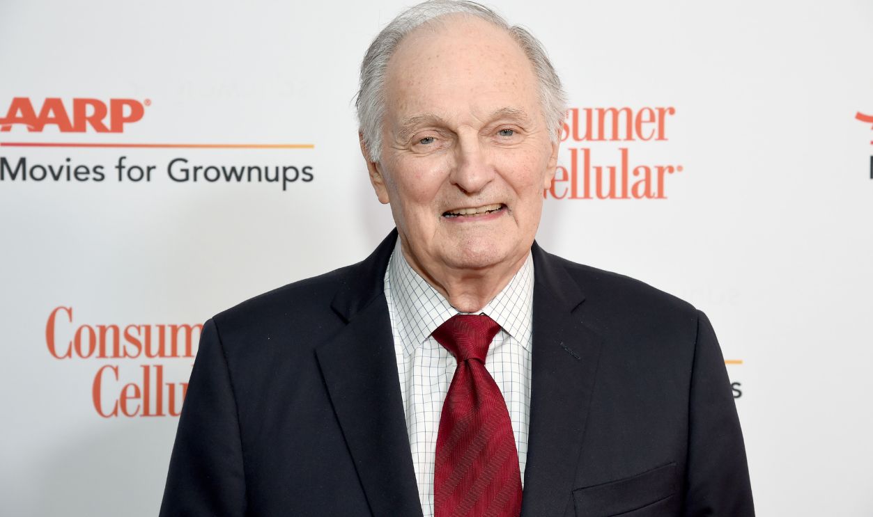 Getty Images - 1198936682 - Alan Alda attends AARP The Magazine's 19th Annual Movies For Grownups Awards at Beverly Wilshire, A Four Seasons Hotel on January 11, 2020 in Beverly Hills, California.