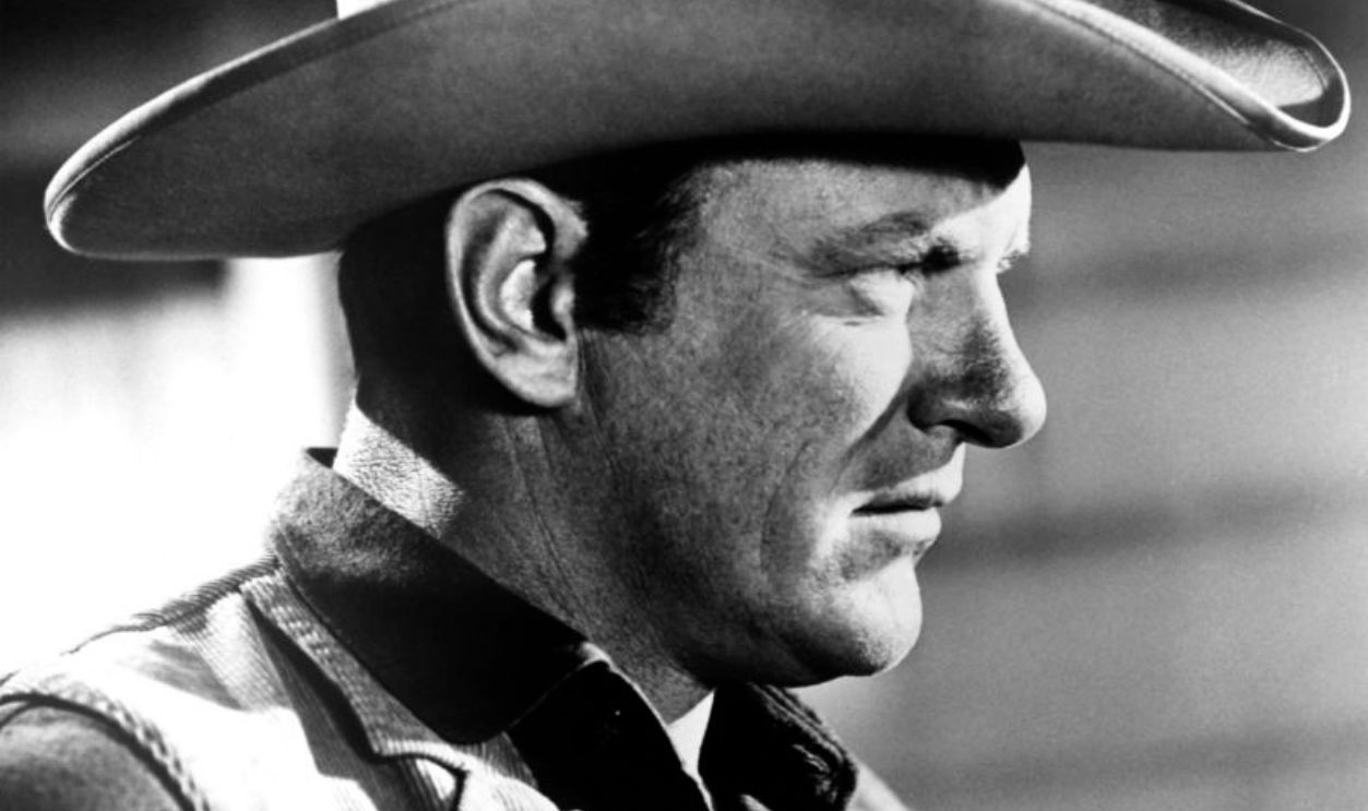 LOS ANGELES - CIRCA 1968: Actor James Arness of TV's 'Gunsmoke' poses for a photo circa 1968 in Los Angeles, California. 