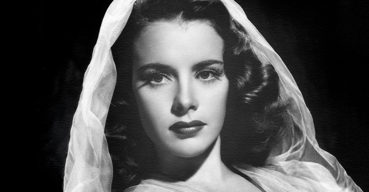  American Film Actress Susan Peters, Head and Shoulders Publicity Portrait, MGM, 1943