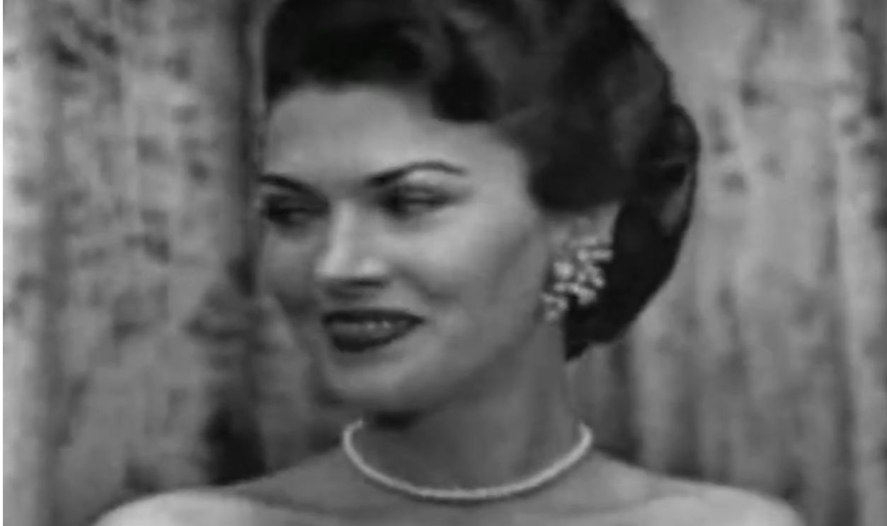 Amanda Blake