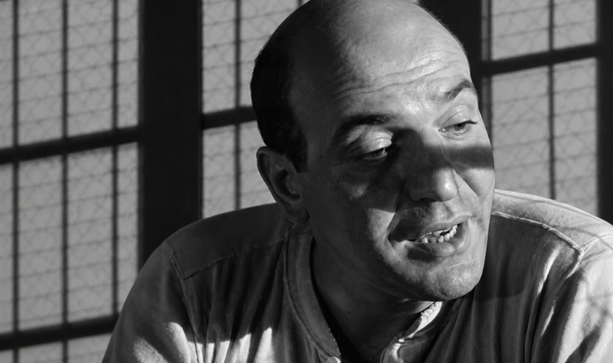 Screenshot from Birdman of Alcatraz (1962)