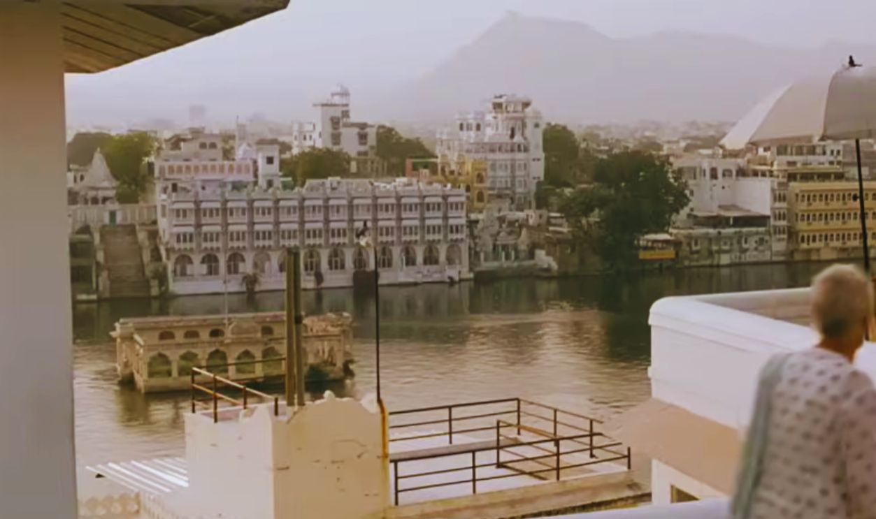 Screenshot from The Best Exotic Marigold Hotel (2011)