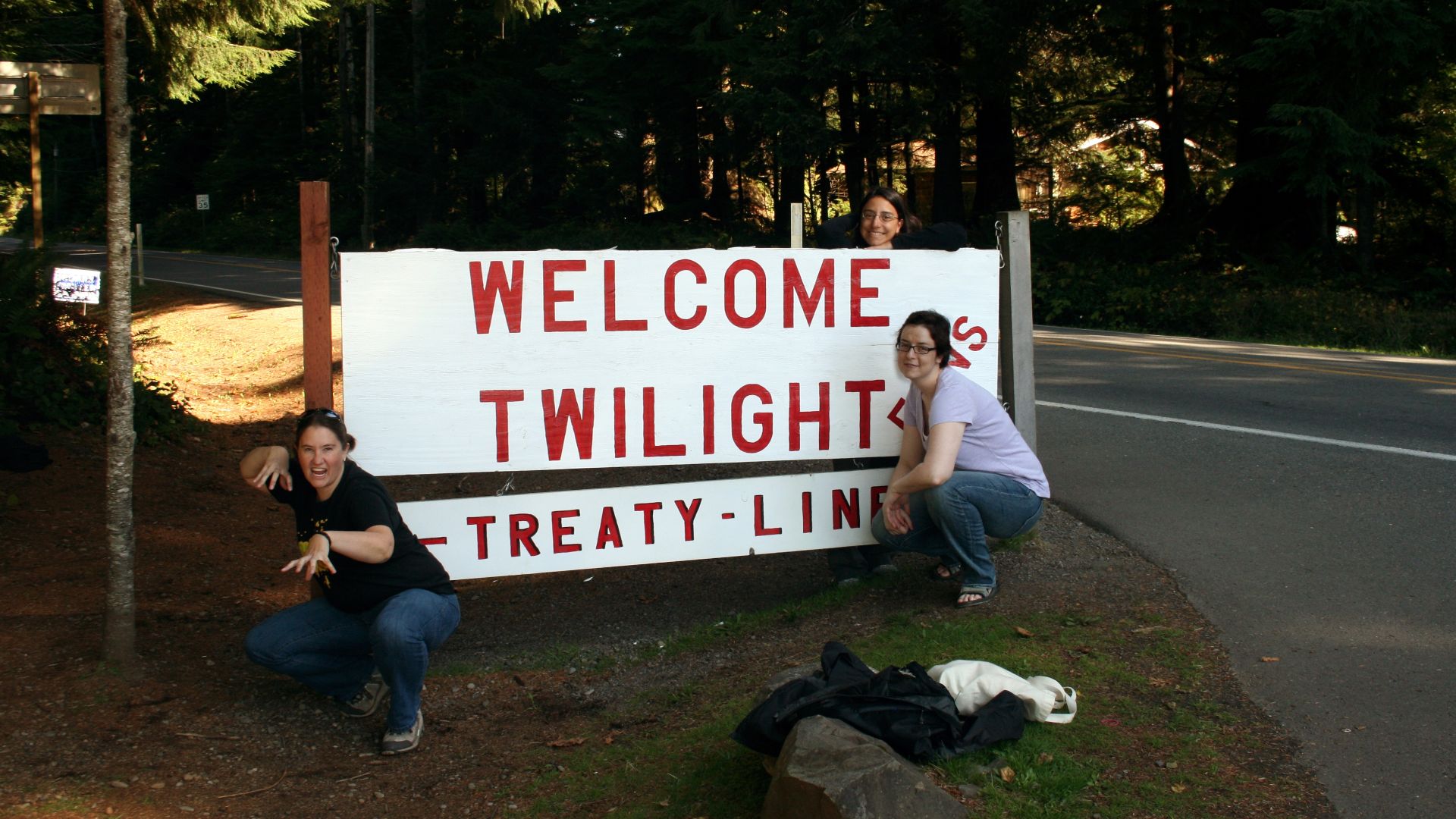 Twilight fans in front of a