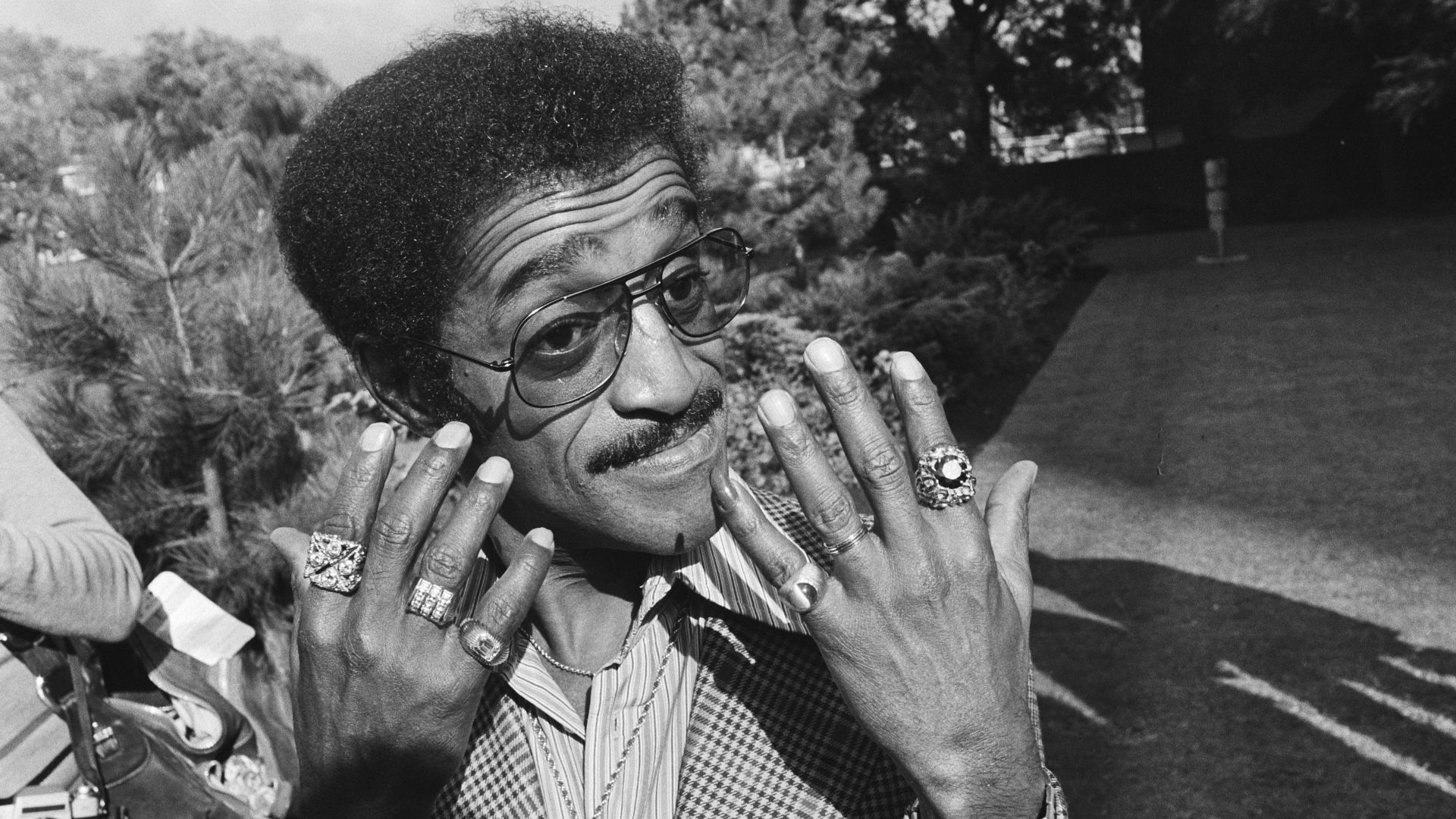Collectie / Archief : Fotocollectie Anefo
Reportage / Serie : [ onbekend ]
Beschrijving : Sammy Davis junior geeft persconferentie in Hilton, Amsterdam
Datum : 10 september 1976
Locatie : Amsterdam, Noord-Holland
Trefwoorden : persconferenties
Persoonsnaa