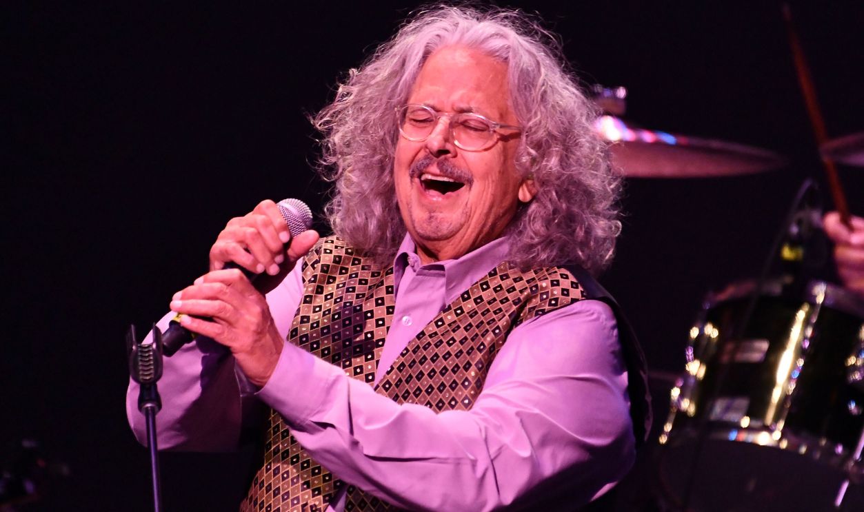 Happy Together Tour At Thousand Oaks Civic Arts Plaza THOUSAND OAKS, CALIFORNIA - JULY 18: Musician Mark Volman, founding member of the band's The Turtles and Flo & Eddie, performs onstage during the 10th anniversary of the Happy Together Tour at Thousand Oaks Civic Arts Plaza on July 18, 2019 in Thousand Oaks, California.
