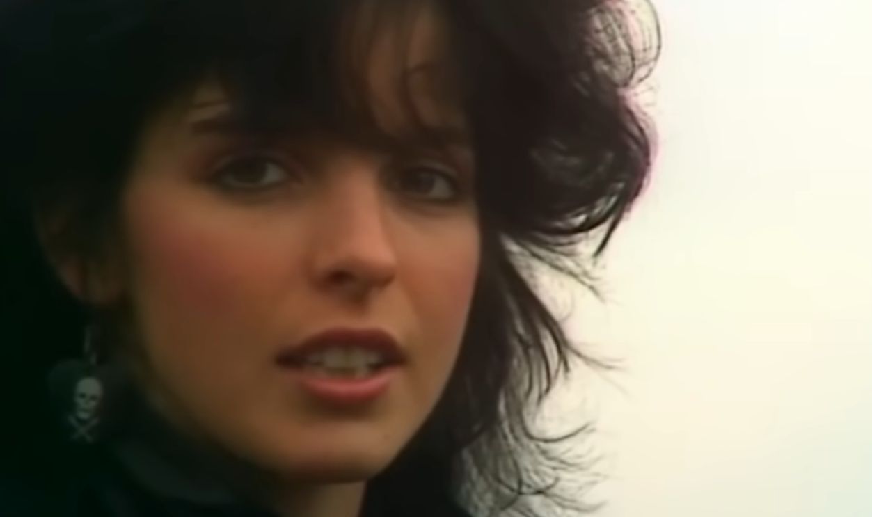 "99 Luftballons" (1983) — Nena