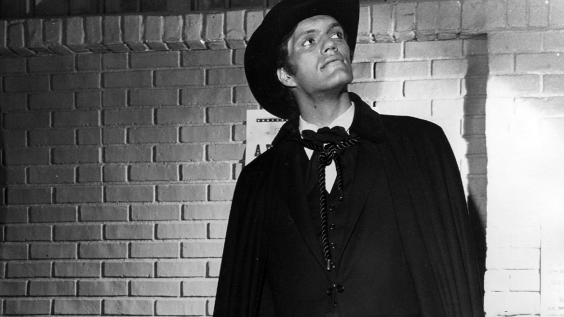 Photo of Michael Dunn as Dr. Loveless and Richard Kiel as Voltaire from the television program The Wild Wild West.
