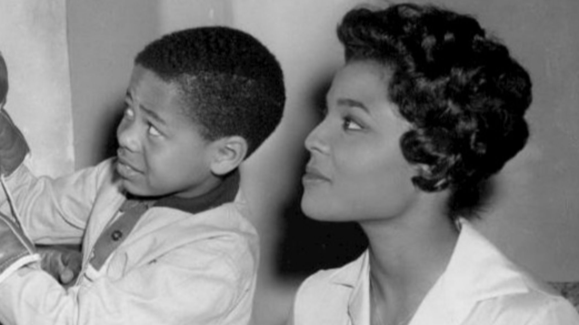 Photo of Ivan Dixon, Steven Perry and Kim Hamilton from The Twilight Zone episode