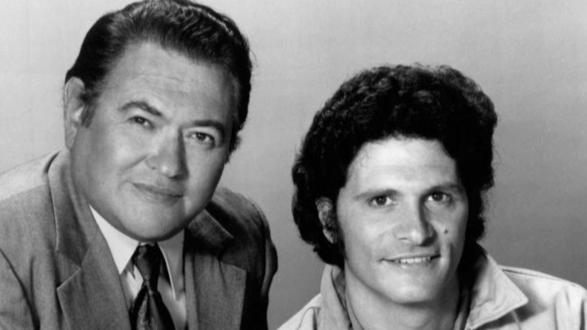 Photo of Simon Oakland as Inspector Spooner and Tony Musante as David Toma from the television program Toma.