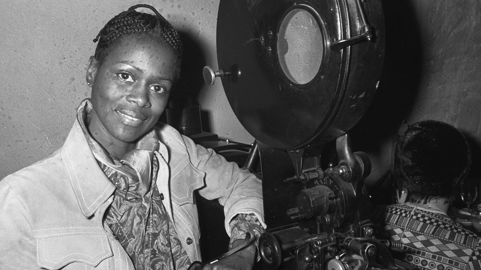 Collectie / Archief : Fotocollectie Anefo
Reportage / Serie : [ onbekend ]
Beschrijving : Amerikaanse filmster Cicely Tyson tijdens persconferentie in Utrecht
Datum : 26 februari 1973
Locatie : Utrecht
Trefwoorden : FILMSTERREN, persconferenties
Fotograaf