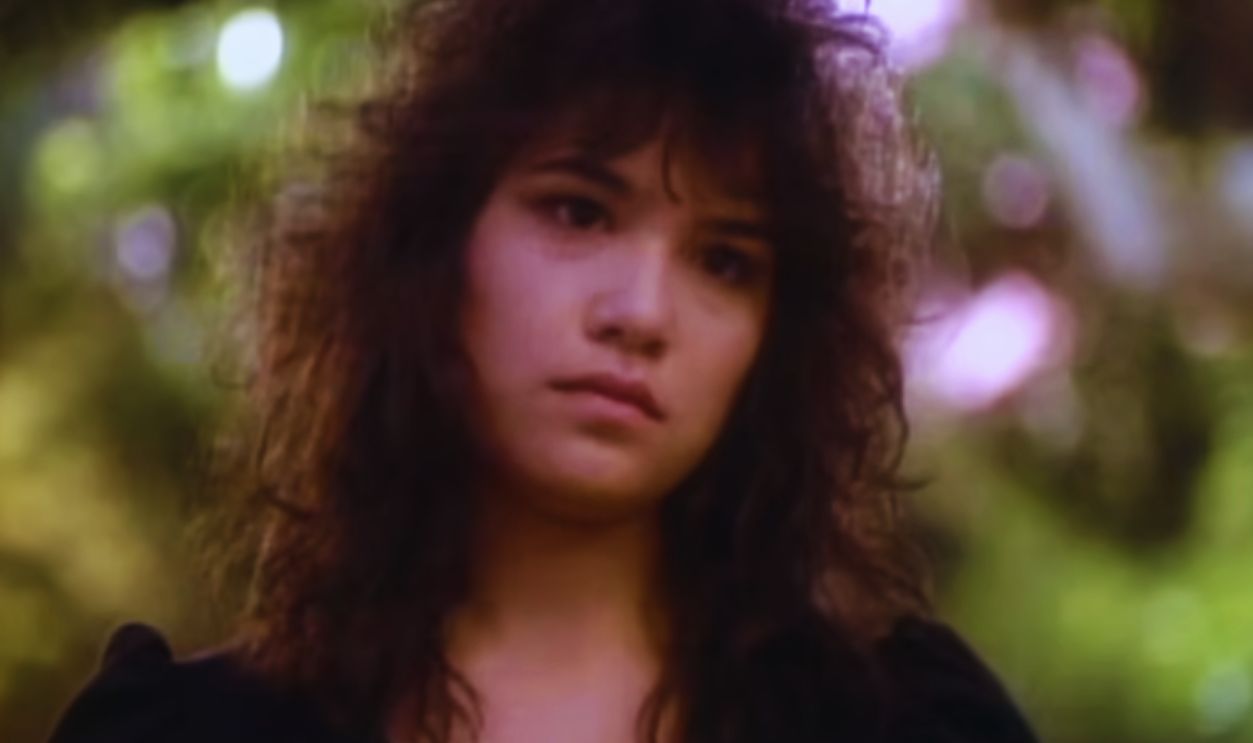 Screenshot from Rags to Riches (1987-1988)