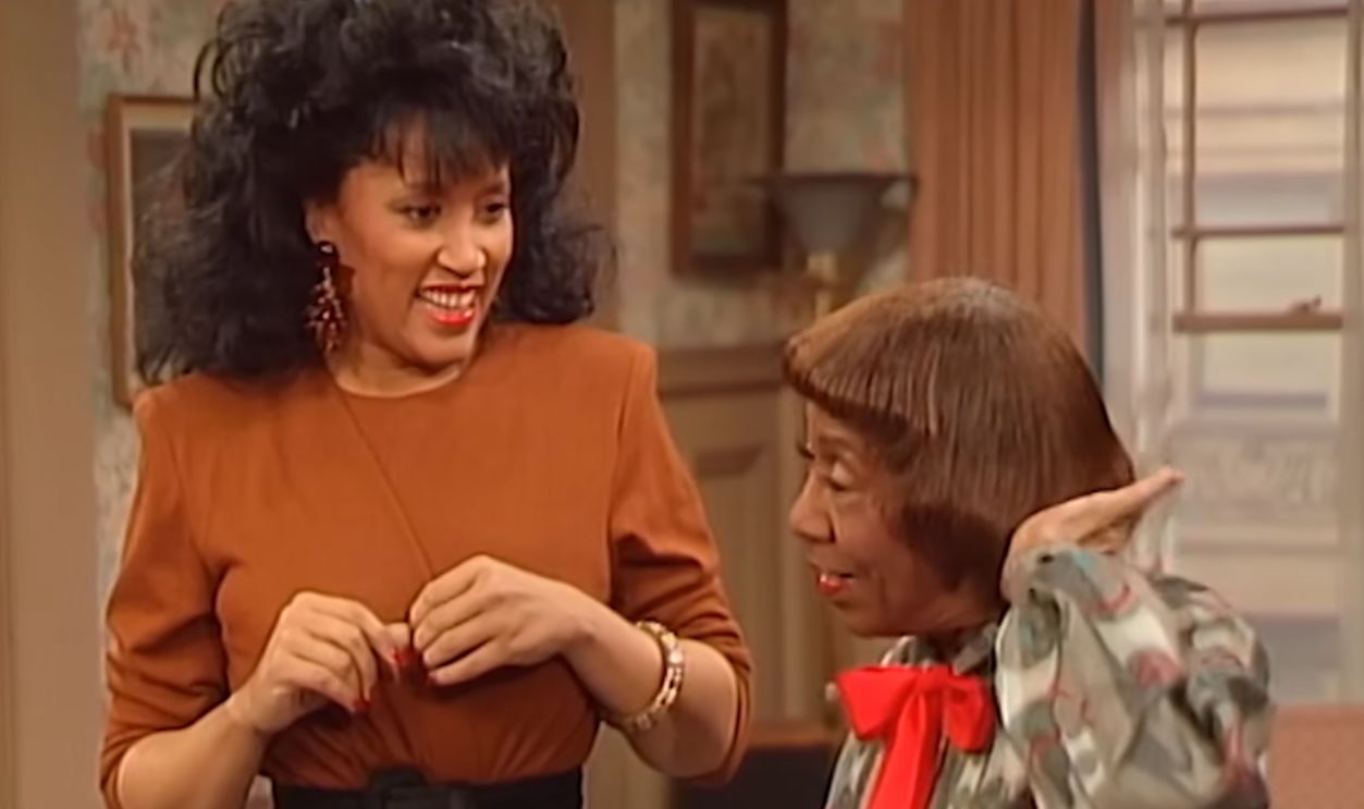Screenshot from 227 (1985-1990)