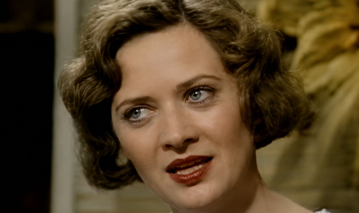 Screenshot from Down to Earth (1984-1987)