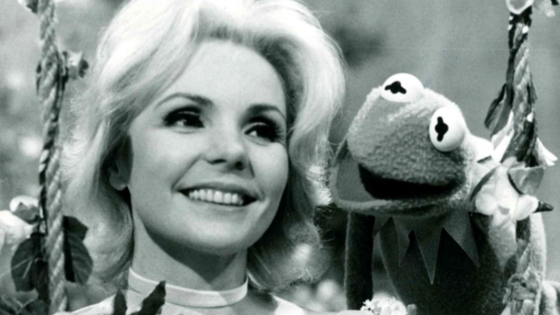 Photo of singer Teresa Brewer on the Muppet Show where she performed a number of songs.