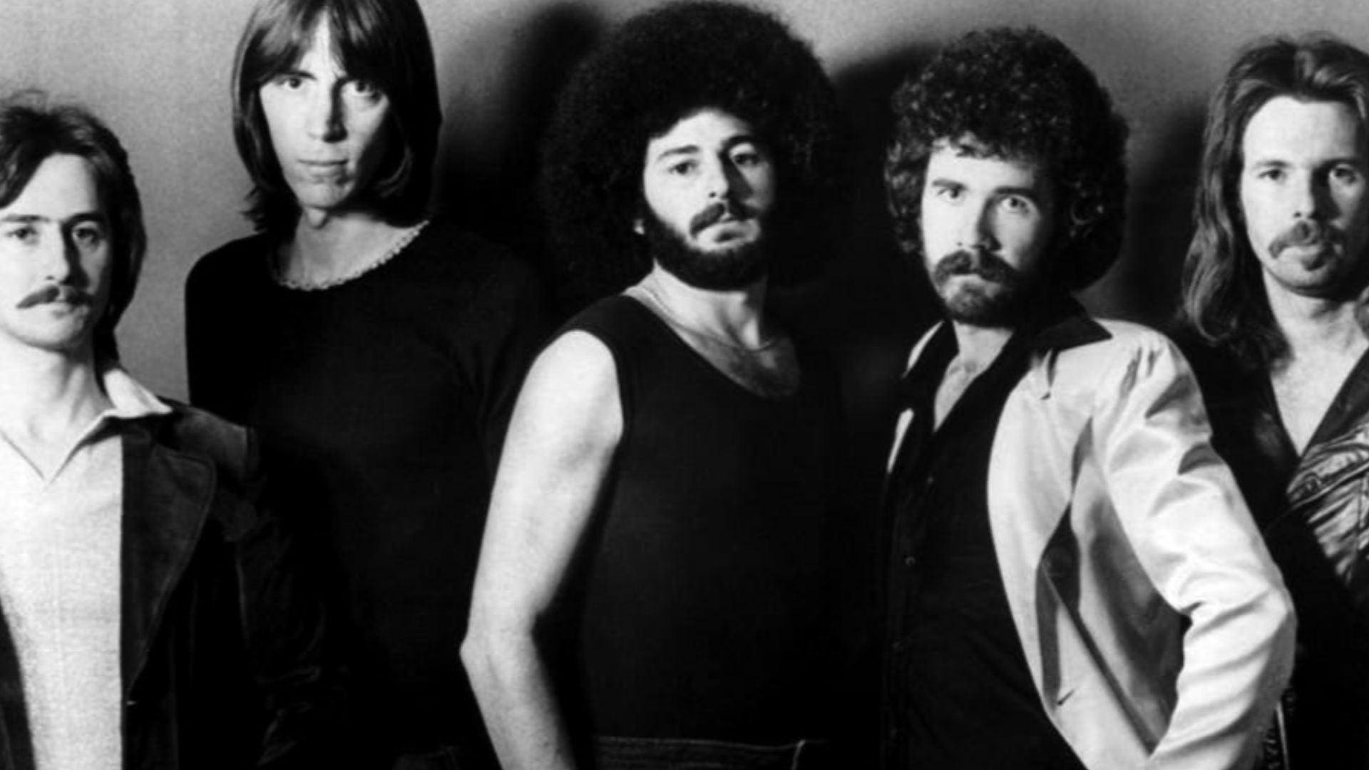 Promotional photo of the US rock group Boston.  From left: Barry Goudreau, Tom Scholz, Sib Hashian, Brad Delp, Fran Sheehan.