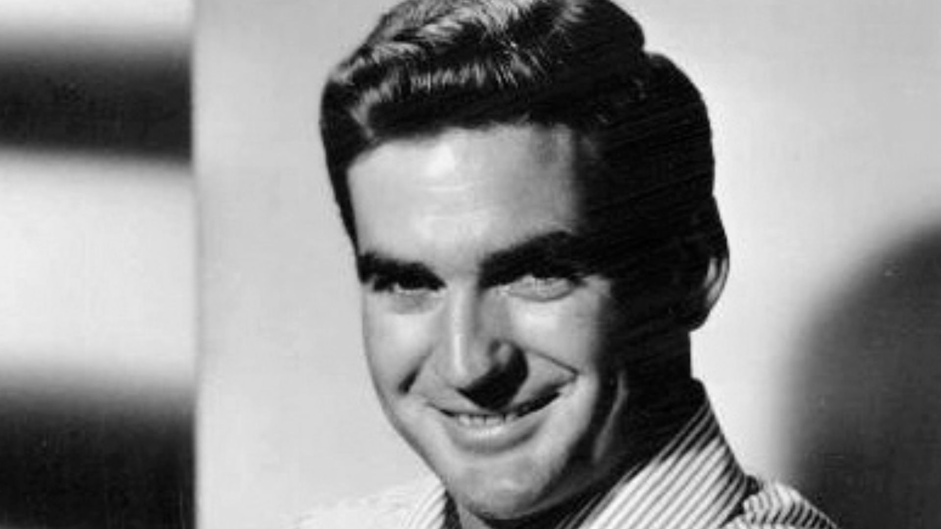 Publicity photo of Rod Taylor for Raintree County
