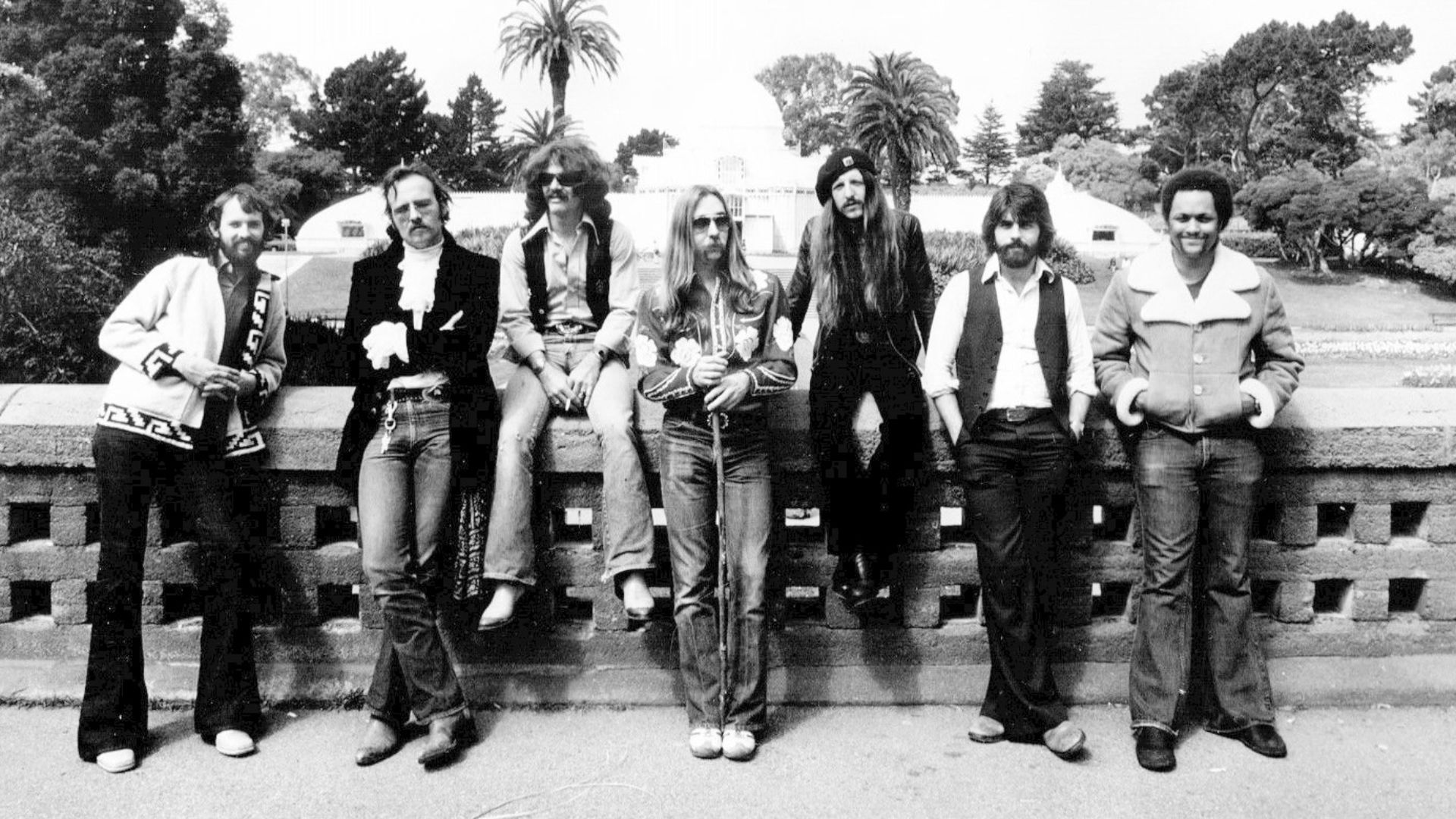 Photo of the Doobie Brothers rock group.  From left-Keith Knudsen, John Hartman, Tom Johnston, Jeff Baxter, Pat Simmons, Michael McDonald, Tiran Porter.