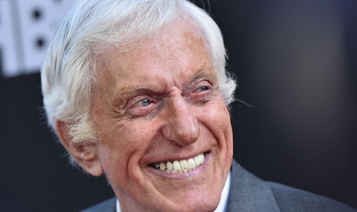 Premiere Of HBO's "If You're Not In The Obit, Eat Breakfast" - Arrivals BEVERLY HILLS, CA - MAY 17: Actor Dick Van Dyke arrives at the premiere of HBO's 'If You're Not In The Obit, Eat Breakfast' at Samuel Goldwyn Theater on May 17, 2017 in Beverly Hills, California.
