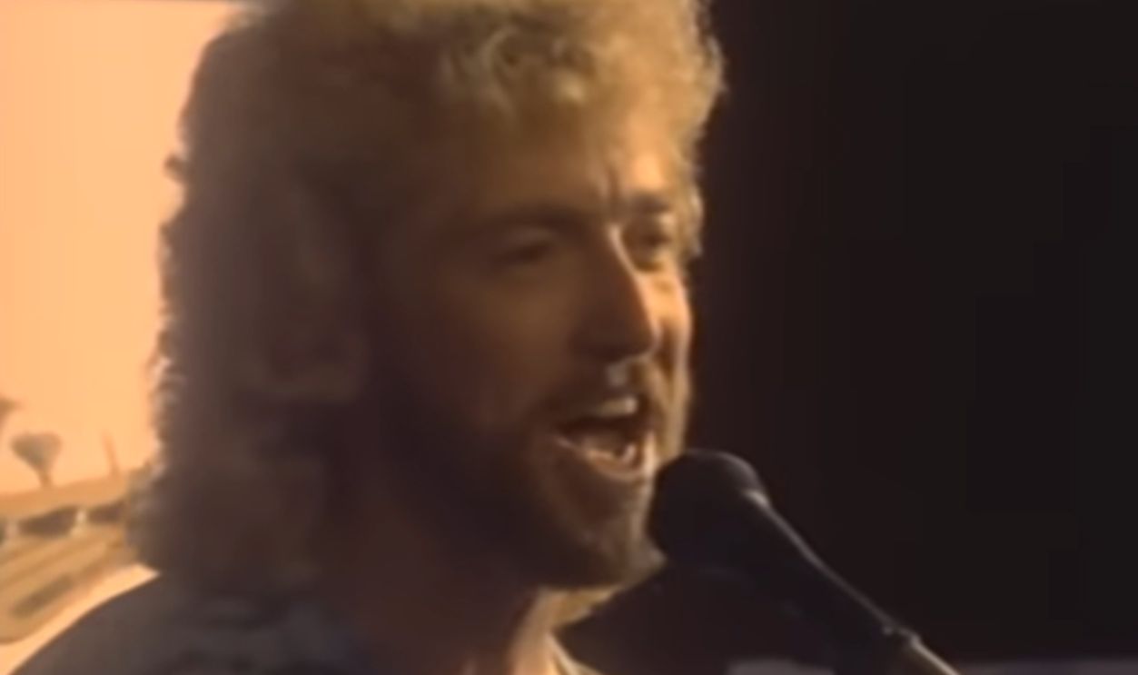 Screenshot from I'm No Stranger To The Rain (1989)