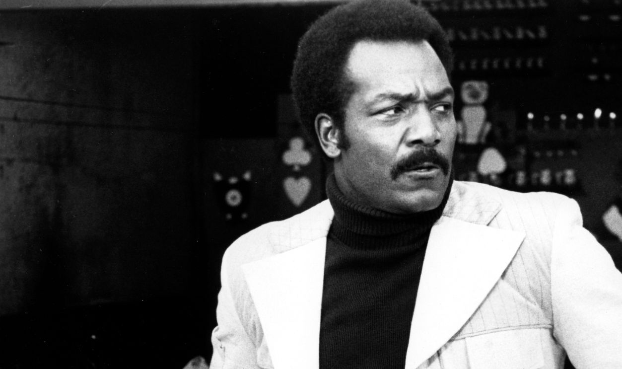 Jim Brown as Jimmy Lait , looks to take down a mysterious organization 
