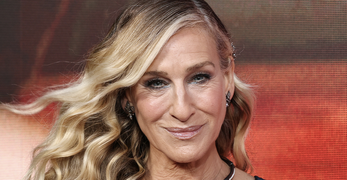 Sarah Jessica Parker on a red carpet.