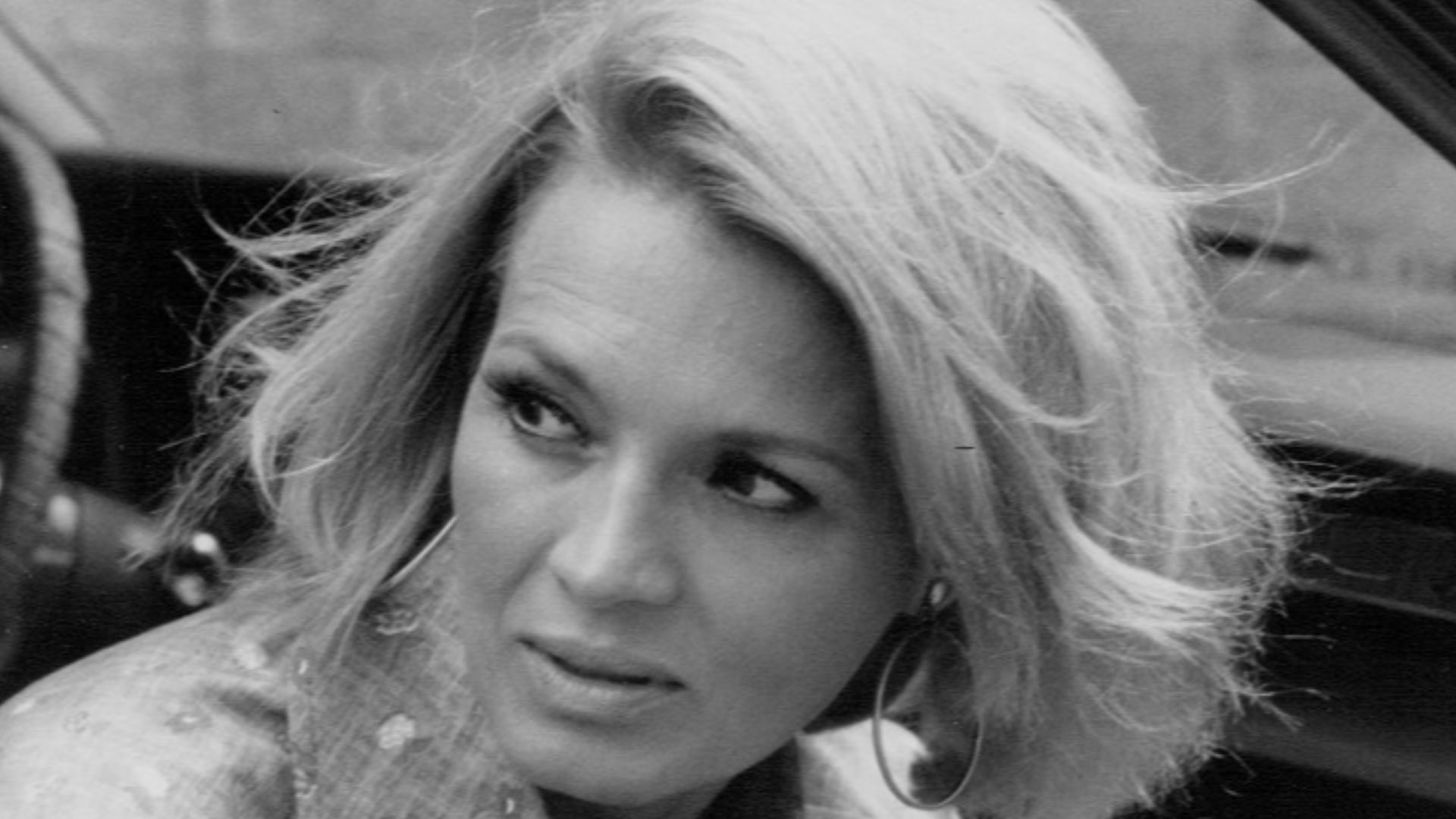 Photo of Angie Dickinson as Pepper Anderson from the premiere of the television series Police Woman.