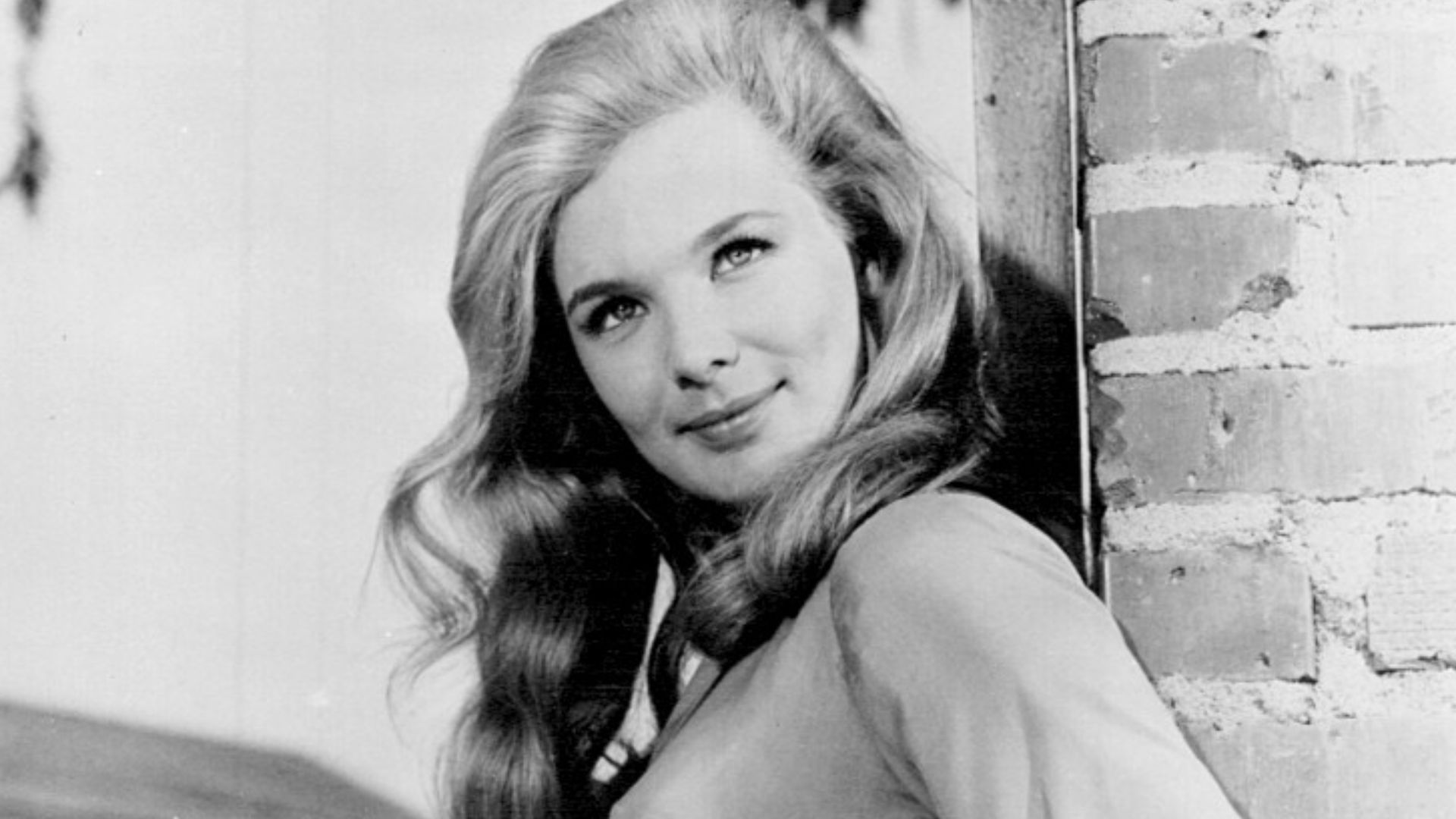 Photo of Linda Evans as Audra Barkley from the television program The Big Valley.