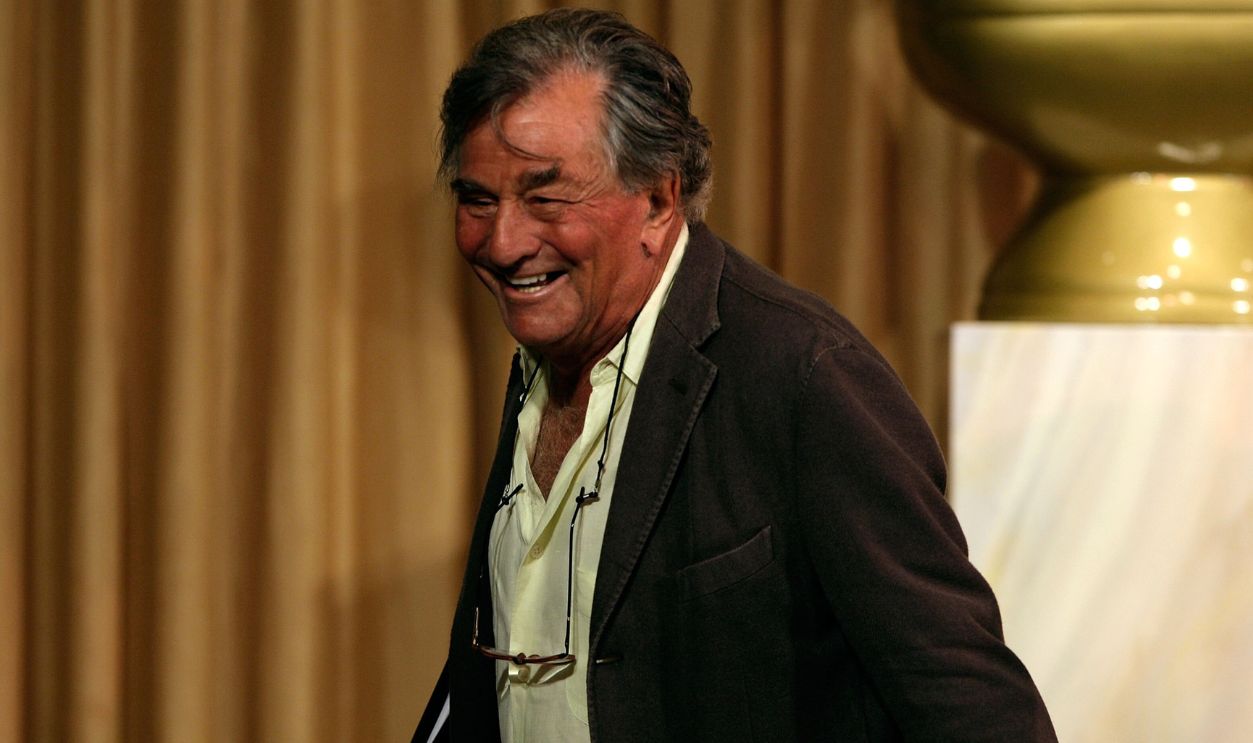 2007 HFPA Installation Lunch - Inside BEVERLY HILLS, CA - AUGUST 09: Actor Peter Falk onstage during the 2007 HFPA Installation Luncheon held at the Beverly Hills Hotel on August 9, 2007 in Beverly Hills, California.