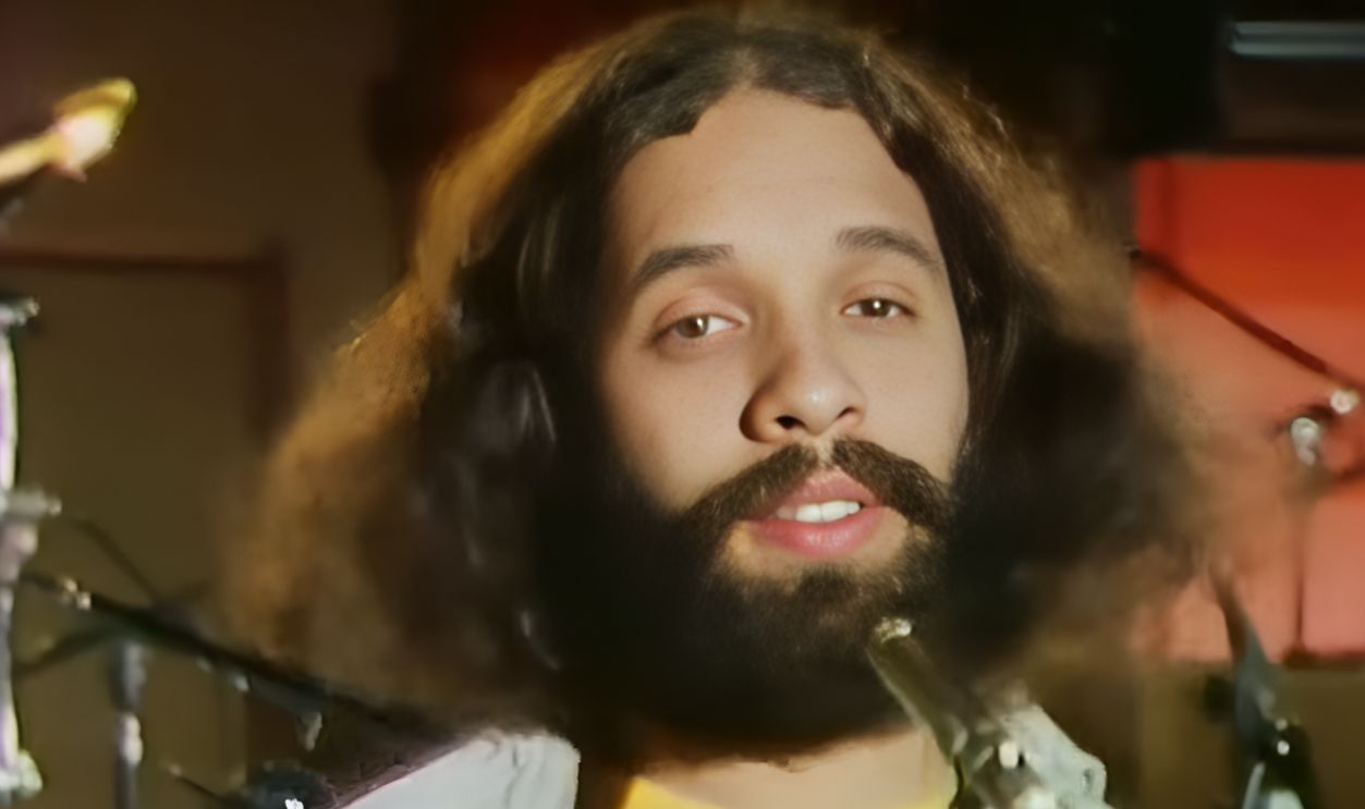 Screenshot from Sometimes When We Touch (1977)
