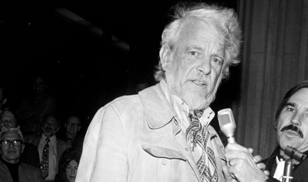 Denver Pyle (C) attends the premiere of