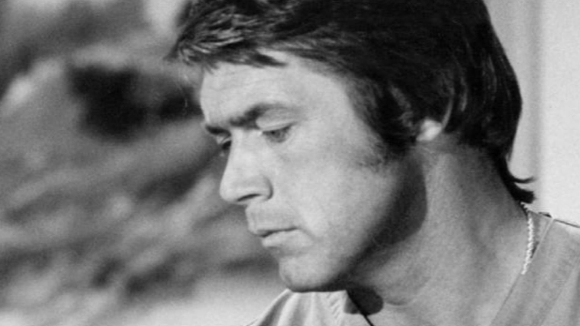 Photo of Chad Everett as Dr. Joe Gannon and guest star Victoria Federova as a Russian surgeon from the television program Medical Center.