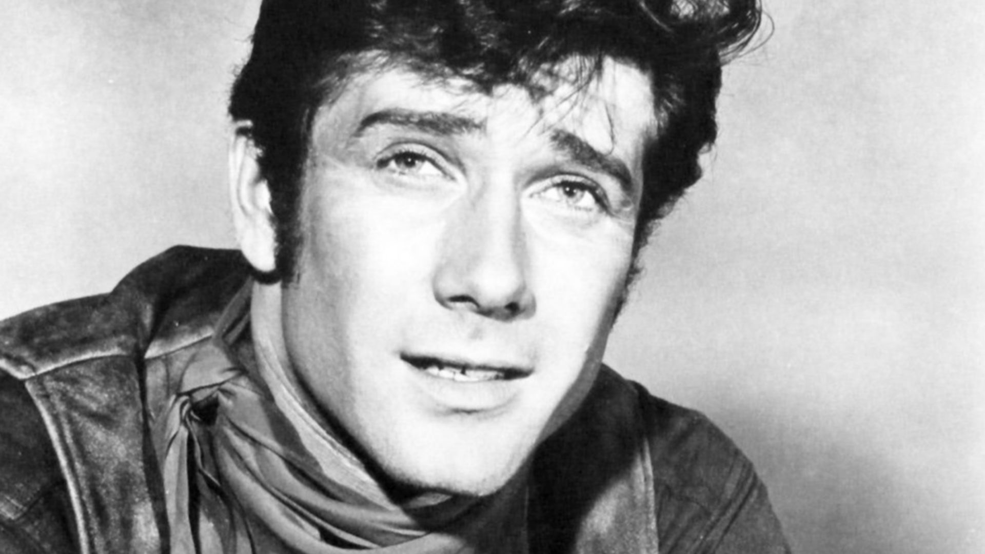 Photo of Robert Fuller as Cooper Smith from Wagon Train.