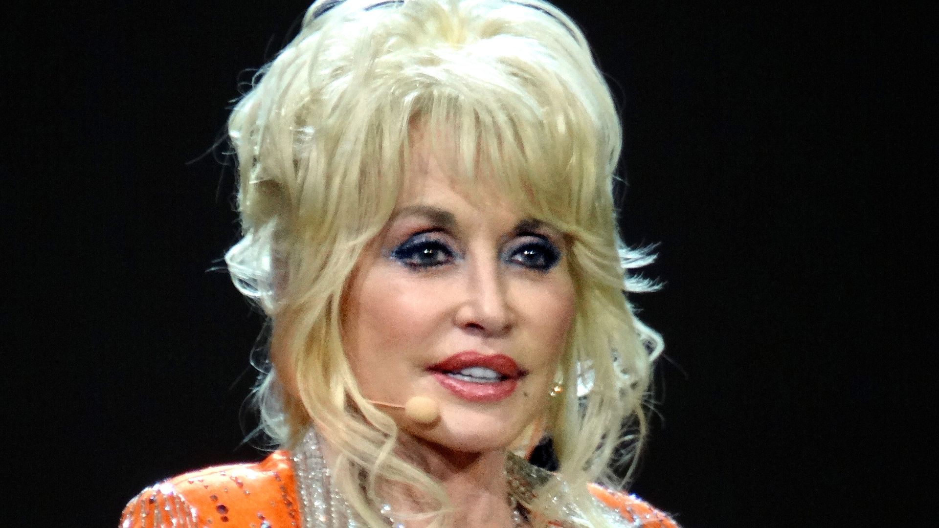 Dolly Parton at 'Blue Smoke World Tour' in Knoxville on May 28, 2014