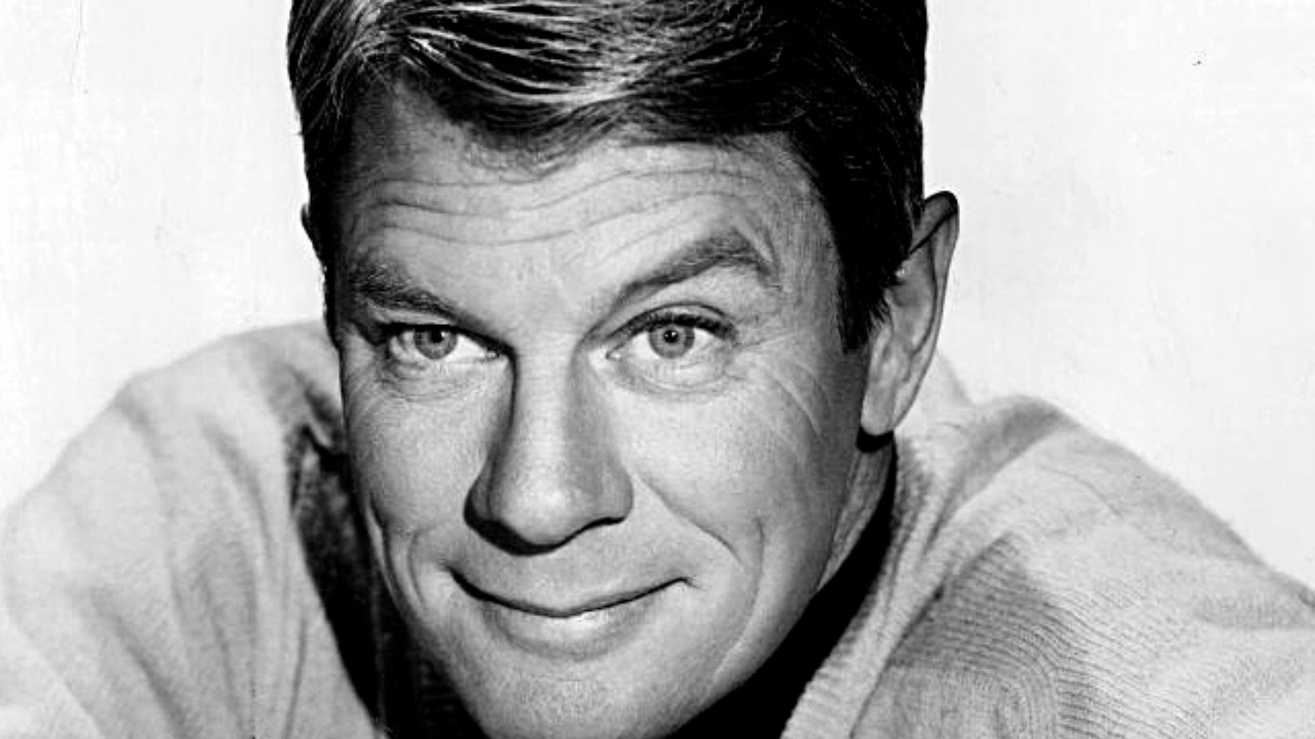 Publicity photo of Peter Graves.