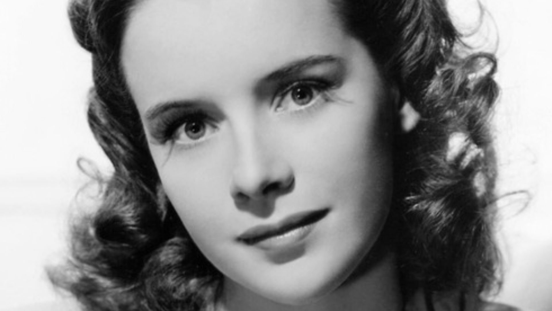 Promotional photograph of actor Susan Peters (1940s)