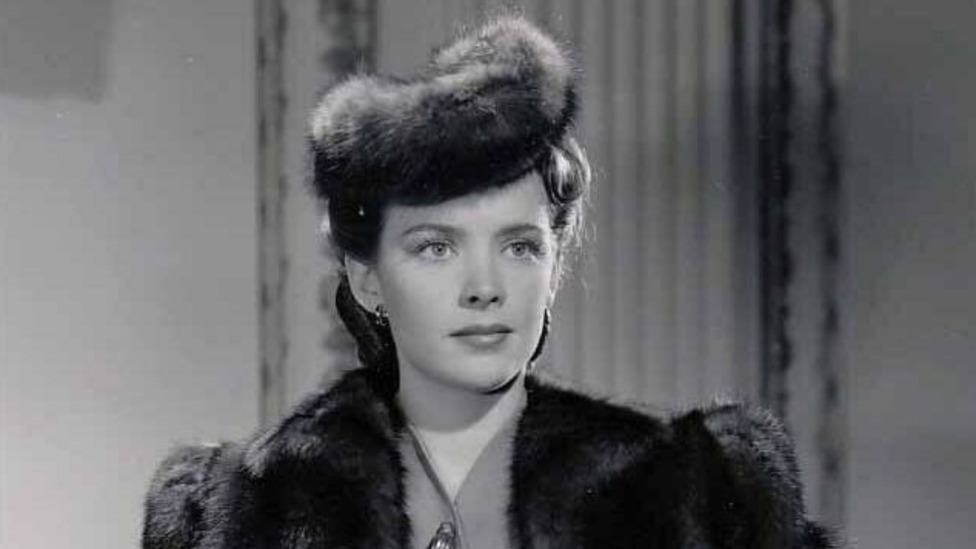Susan Peters in a press photo for Random Harvest