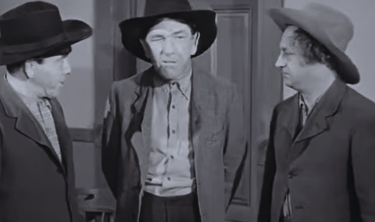 Screenshot from Gold Raiders (1951)