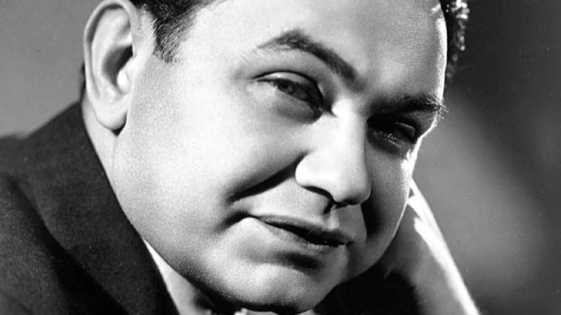 Publicity photo with autograph of Edward G. Robinson
