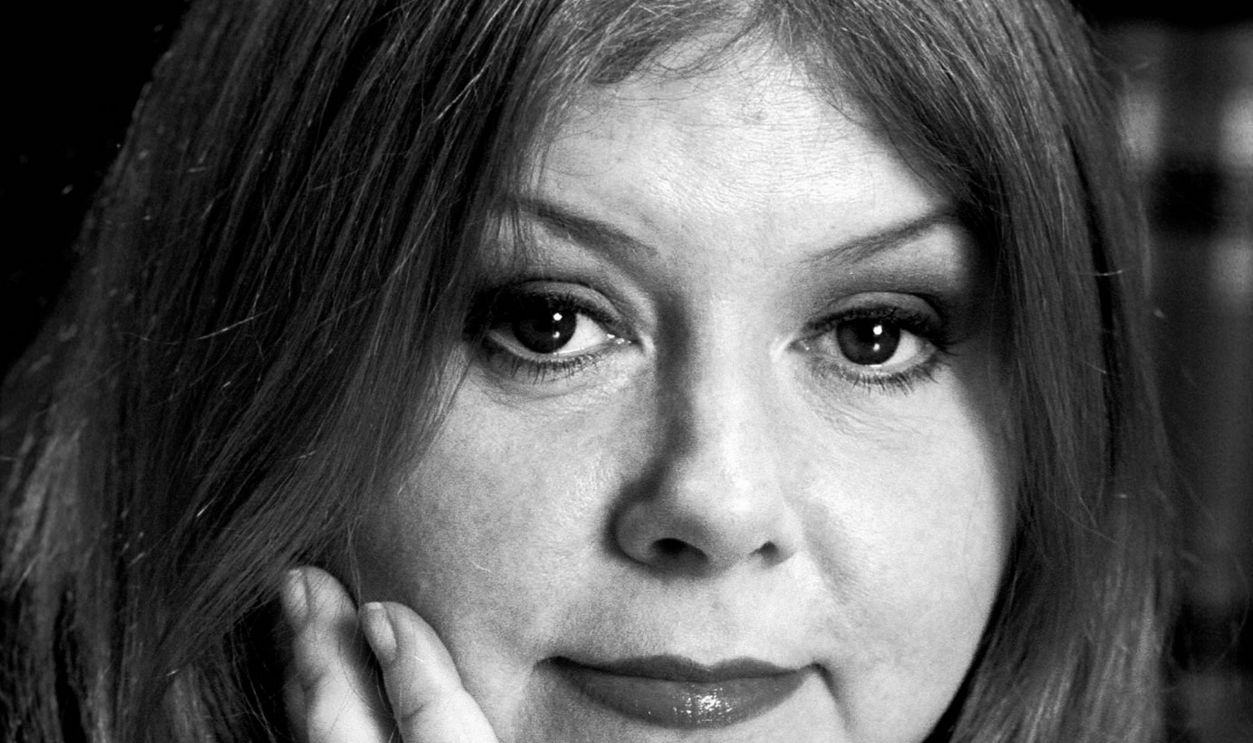 Photo of Kirsty MacCOLL