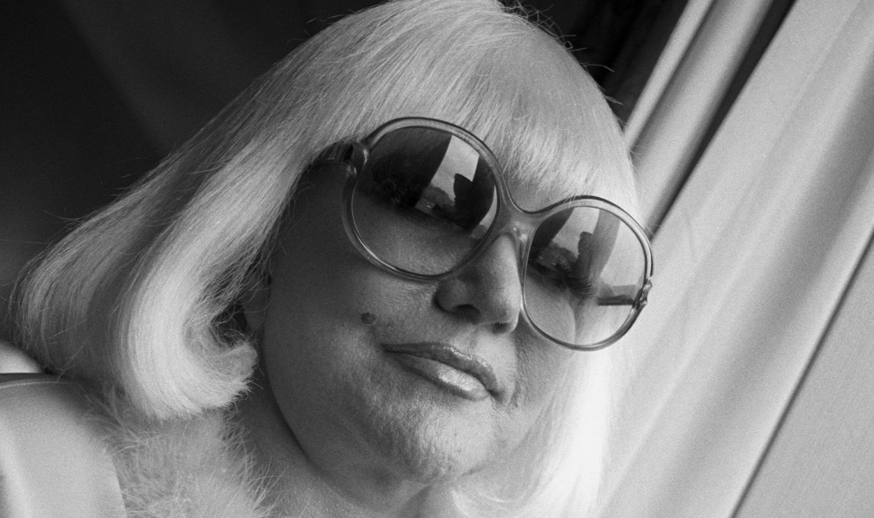 Peggy Lee Portrait NEW YORK - JANUARY 1988: American singer, songwriter and actress Peggy Lee (1920 -2002) poses for a portrait at the Ritz Carlton hotel in January 1988 in New York City, New York.