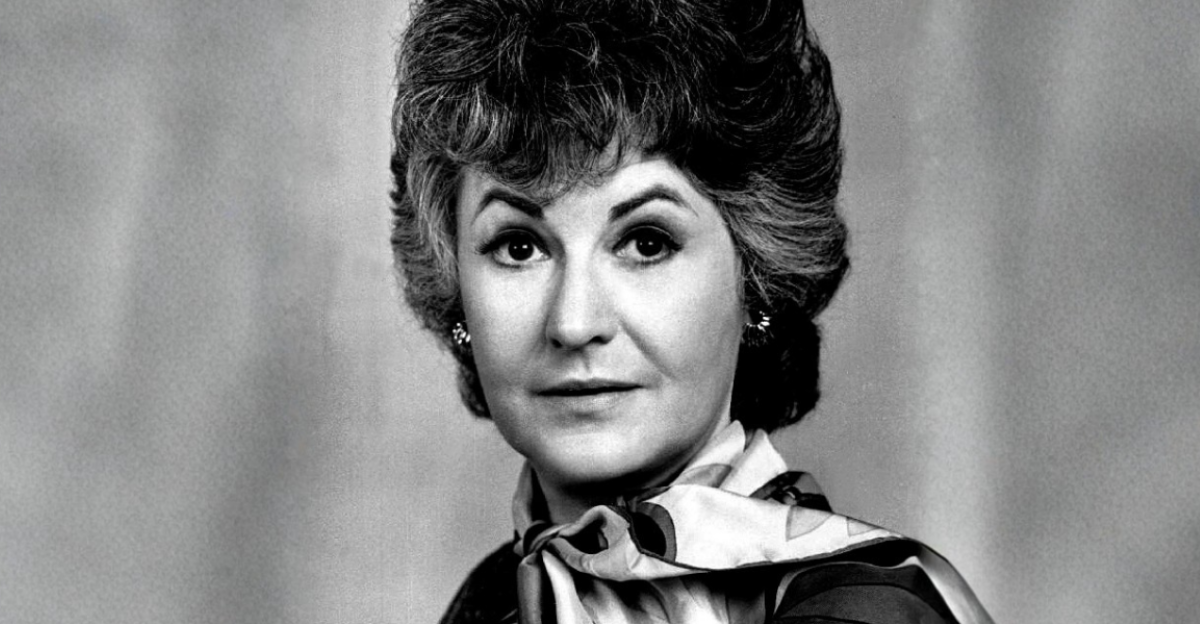 Publicity photo of Beatrice Arthur in Maude.
