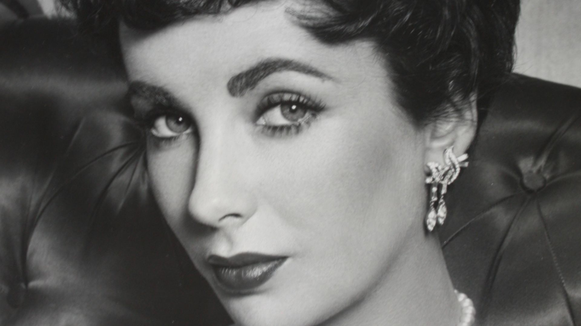Elizabeth Taylor photographed in 1952 by Philippe Halsman.
