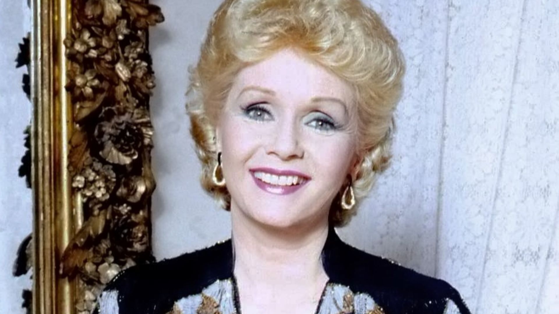 Debbie Reynolds in her Bedroom in Los Angeles