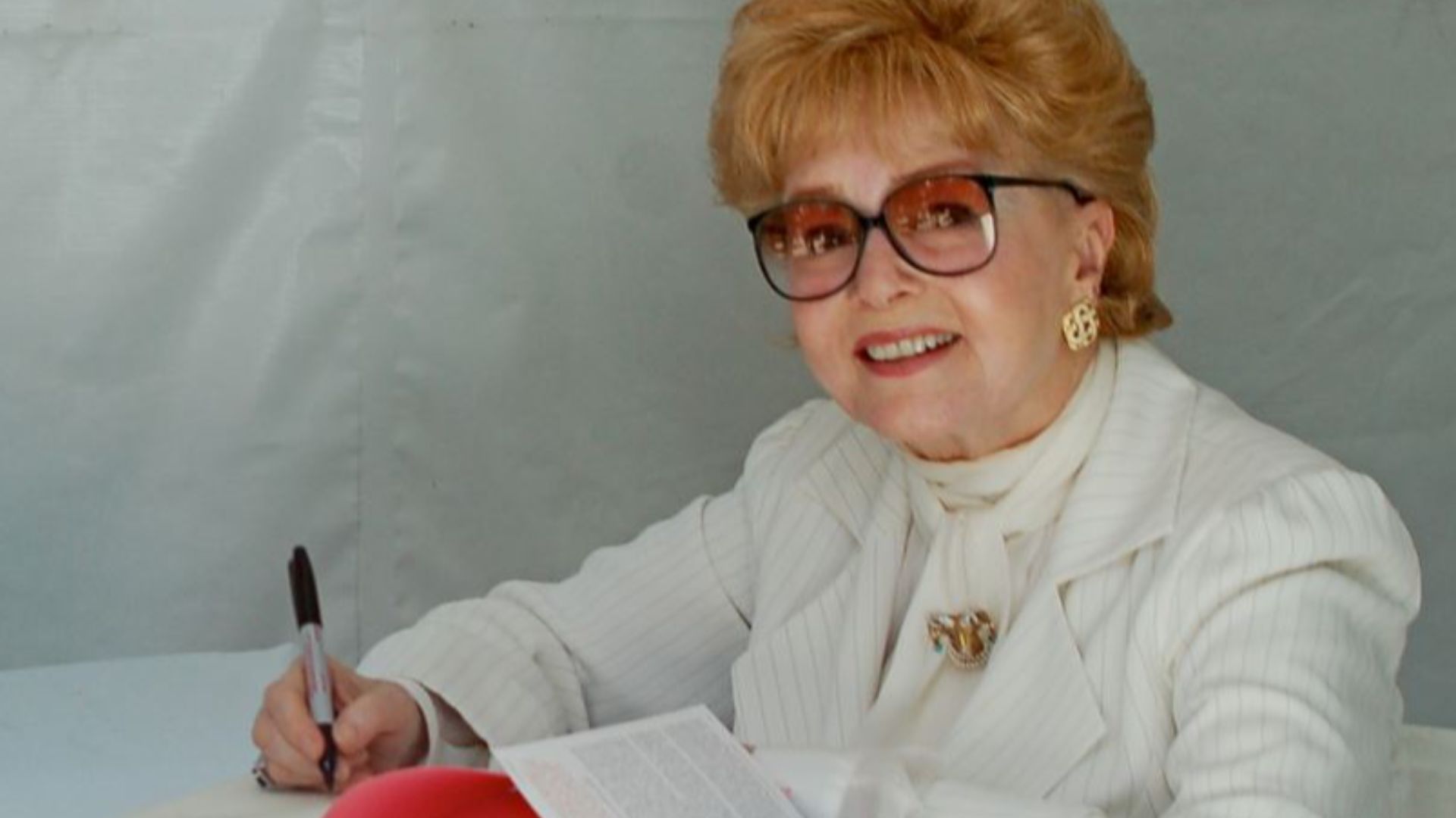 Debbie Reynolds at the LA Festival of Books.
