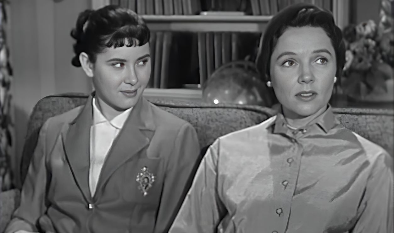 Screenshot from Father Knows Best (1954–1960)
