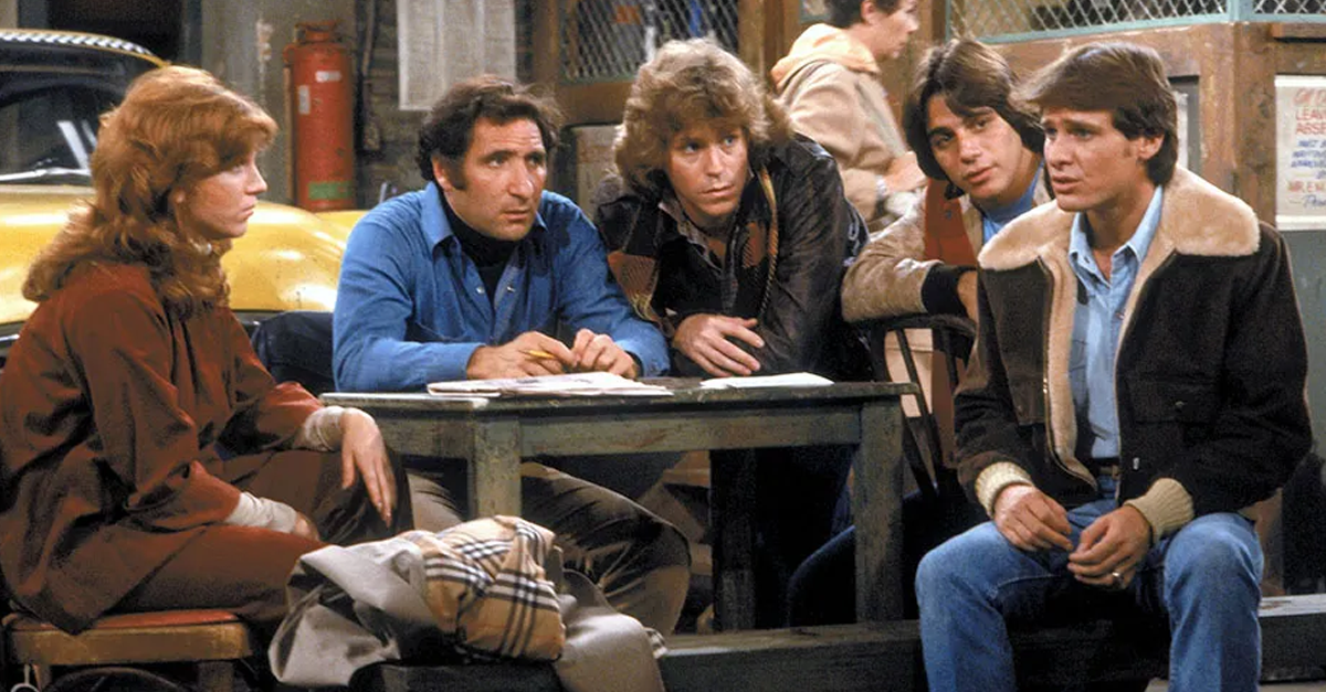 Screenshot of actors Marilu Henner, Judd Hirsch, Jeff Conaway, Tony Danza and Randall Carver in Taxi (1978-1979)