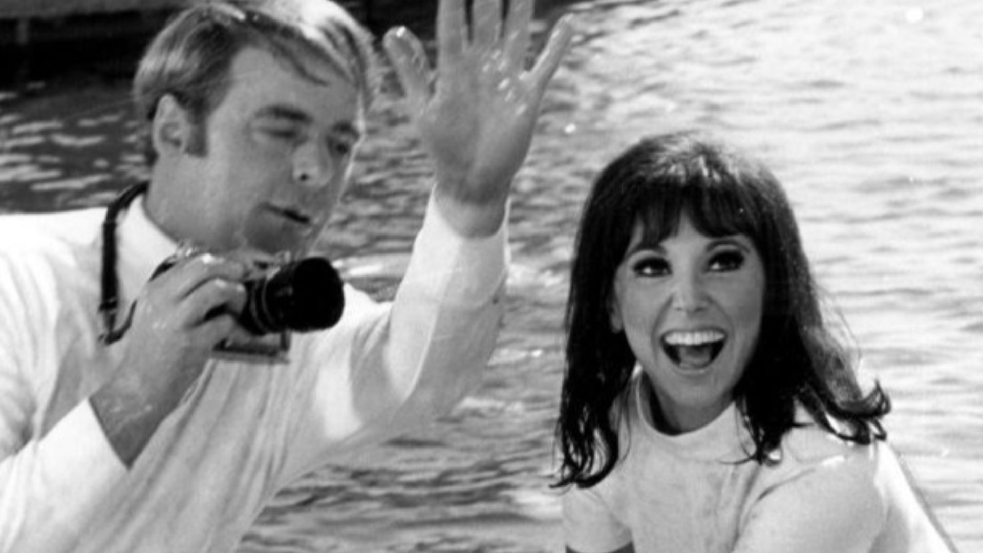Photo of Garry Marshall as a fashion photographer and Marlo Thomas as Ann-Marie from the television program That Girl.